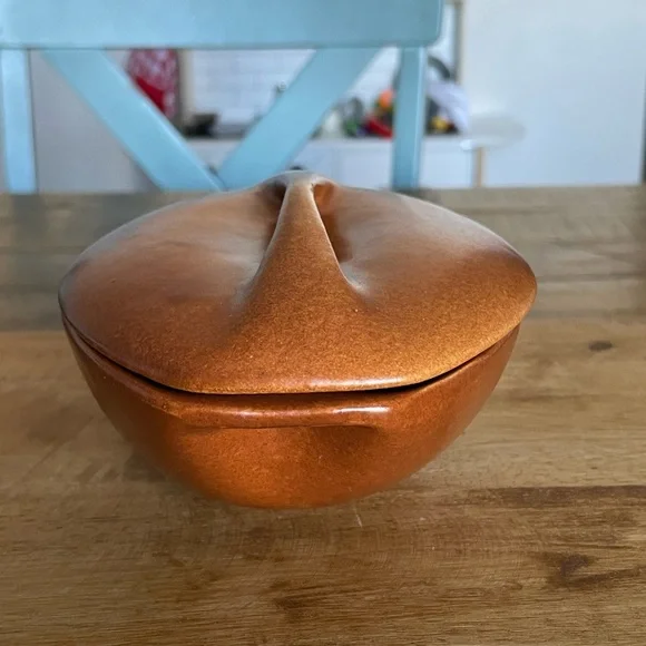 Roseville Raymor covered bowl pumpkin - Picture 7 of 7